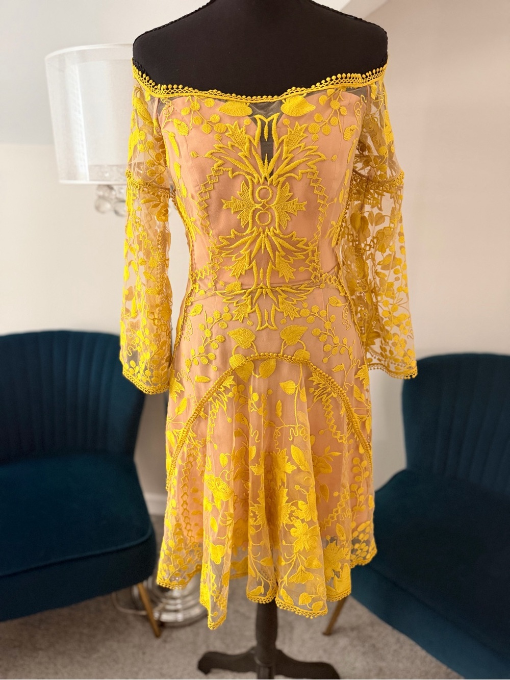 Thurley Embroidered Off-Shoulder Yellow Lace Dress AU10 / US6